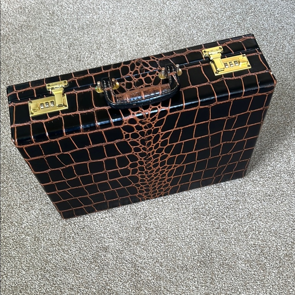 Elegant Black and Brown Crocodile Pattern Briefcase